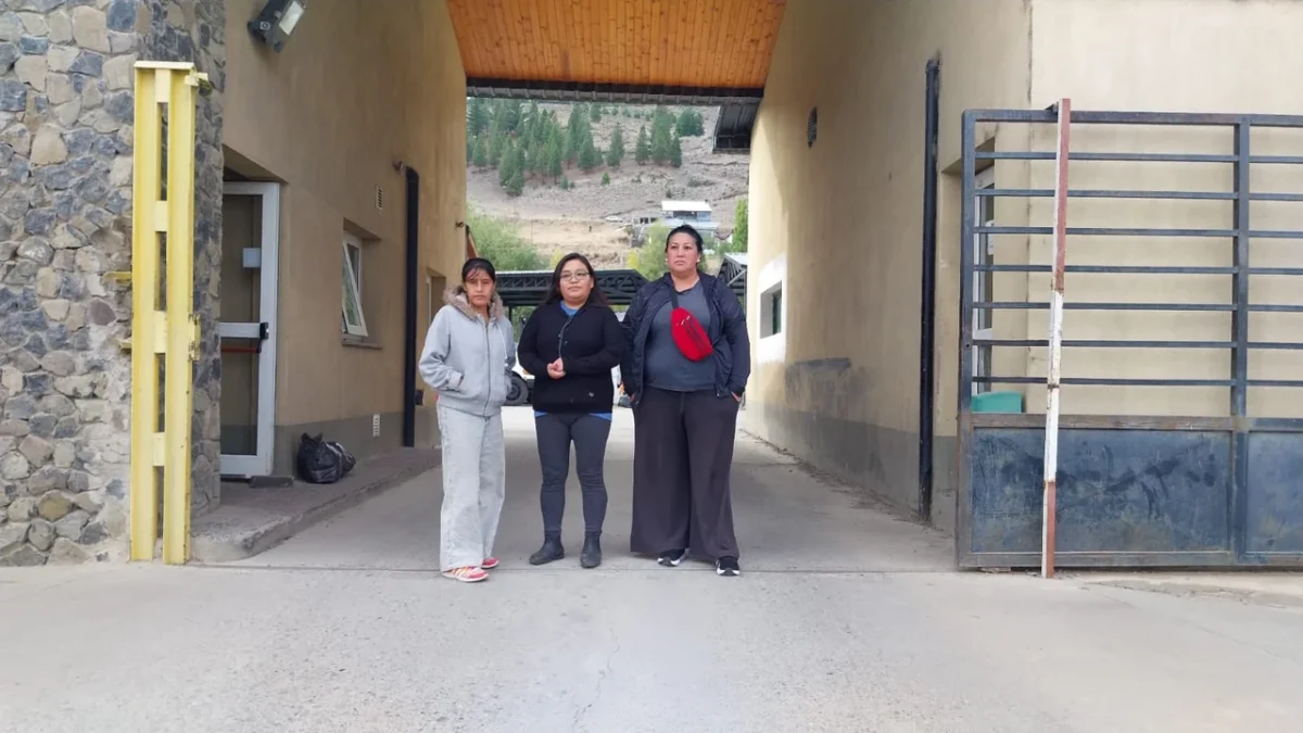 Empleadas municipales de Esquel reclamaron por horas extras impagas y denunciaron “promesas incumplidas”