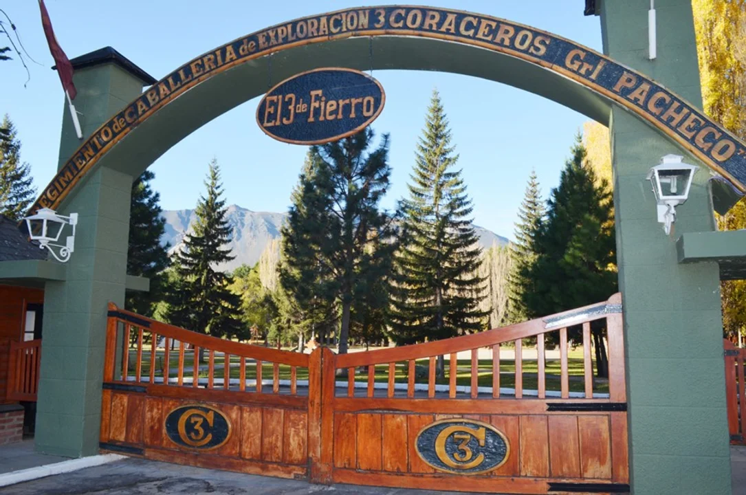 El Regimiento de Caballería de Exploración 3 Coraceros General Pacheco celebra 200 años de historia en Esquel